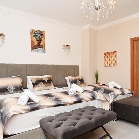 Kispet Deluxe Hotels&Suites Oberhausen  Eksteriør billede