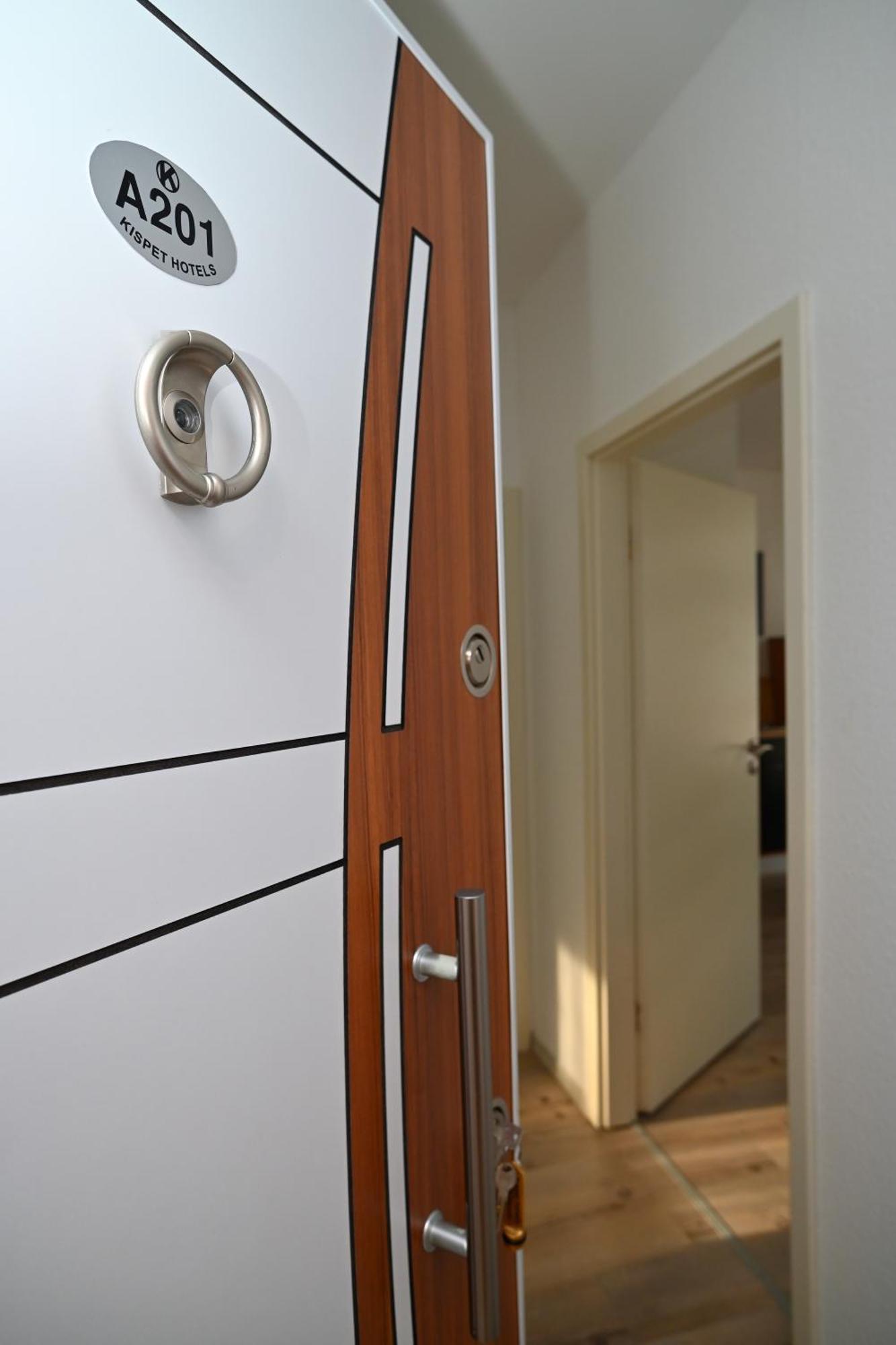 Kispet Deluxe Hotels&Suites Oberhausen  Eksteriør billede