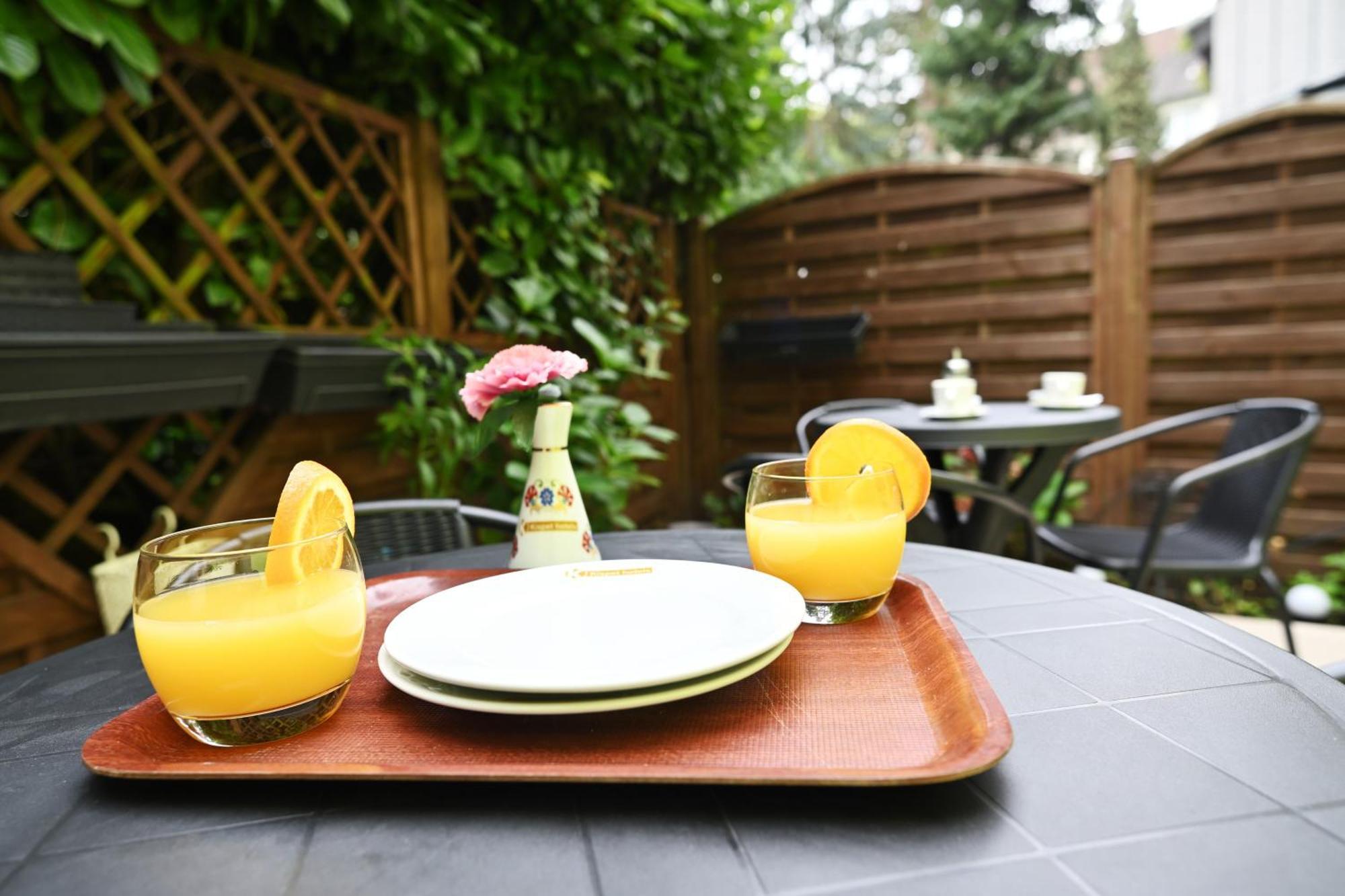Kispet Deluxe Hotels&Suites Oberhausen  Eksteriør billede