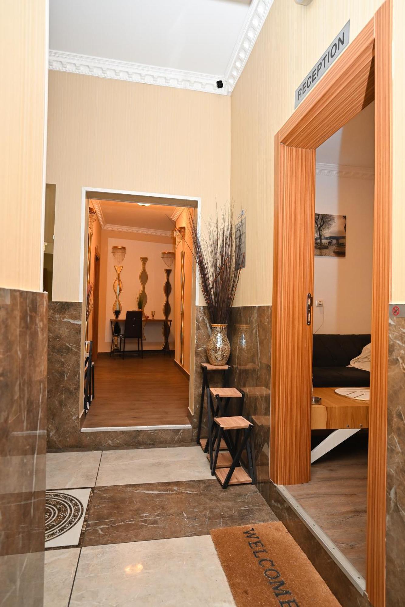 Kispet Deluxe Hotels&Suites Oberhausen  Eksteriør billede