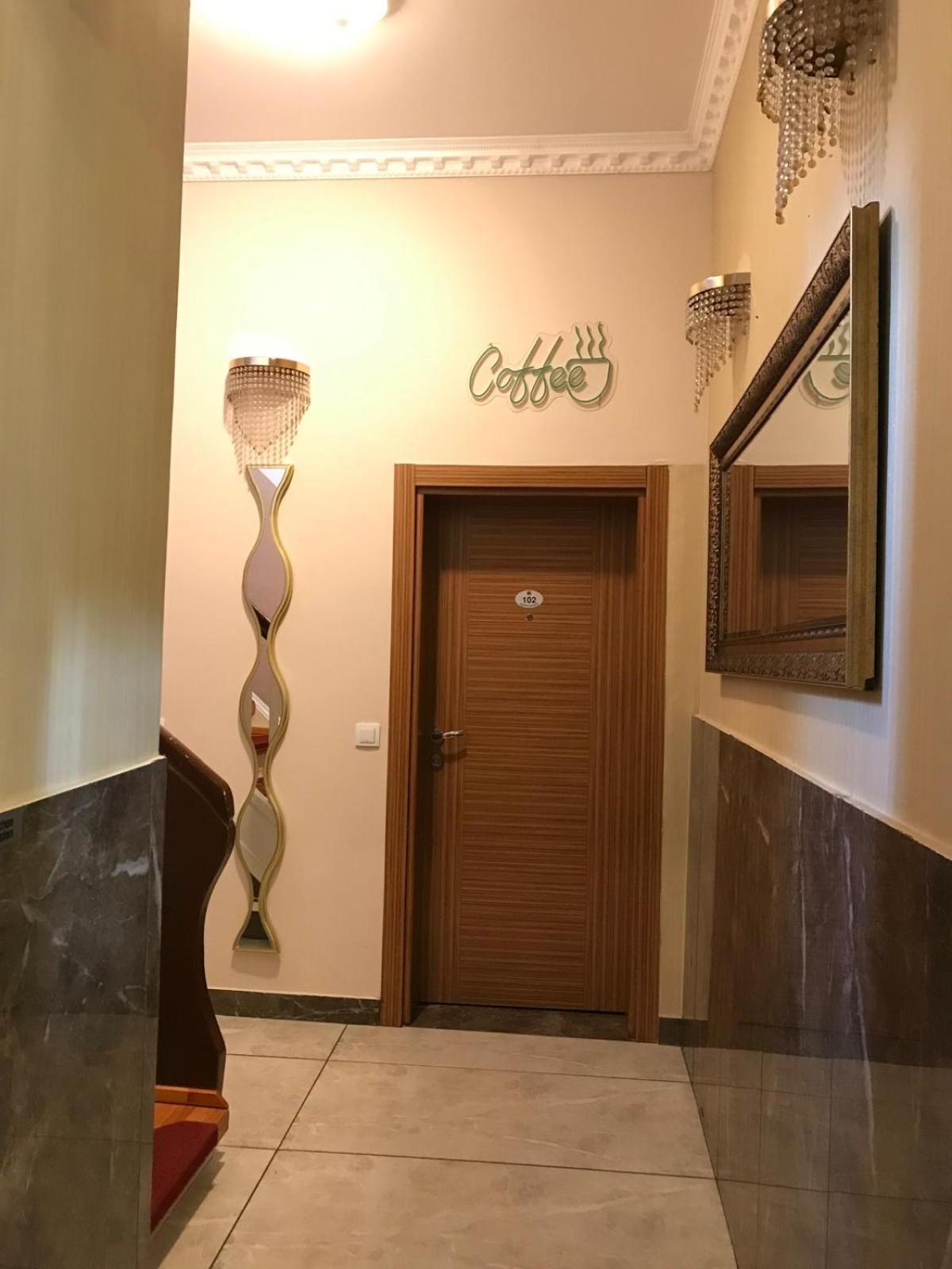 Kispet Deluxe Hotels&Suites Oberhausen  Eksteriør billede